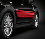 MINI Cooper S 3-Türer mit John Cooper Works Pro Side Stripes Red.