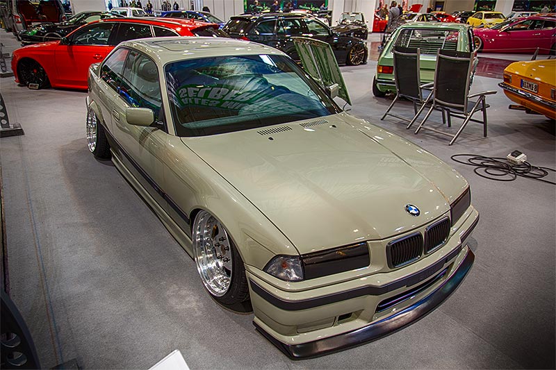 BMW 323i Coupé E36 Tuning Widebody Karosseriekit Fahrwerk Felgen  Innenraum-Veredelung Schweden