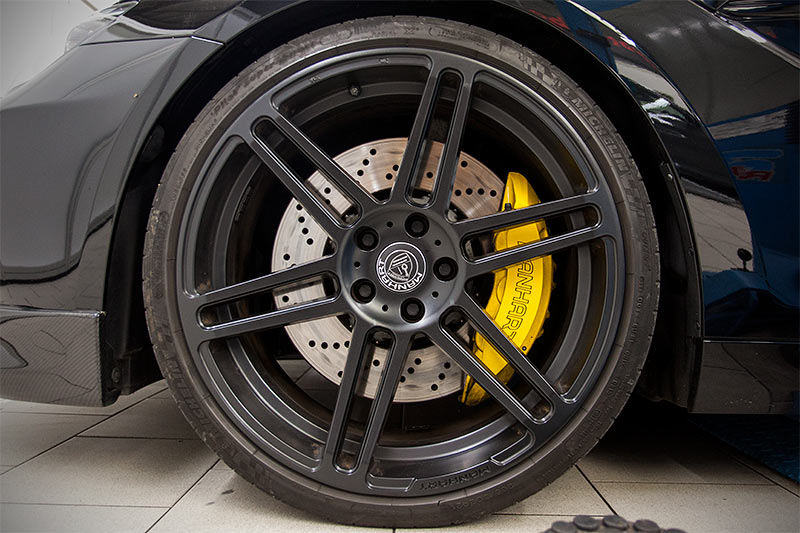 Manhart MH6 800, auf Manhart R�dern und Manhart Bremsanlage