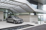 Mercedes-Benz E-Klasse, E 400 4MATIC, AMG Line, selenitgrau magno, Leder schwarz/sattelbraun