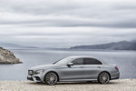 Mercedes-Benz E-Klasse, E 400 4MATIC, AMG Line, selenitgrau magno, Leder schwarz/sattelbraun