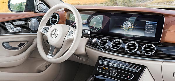 Mercedes-Benz E-Klasse, E 220 d, AVANTGARDE, Night Paket, hyazinthrot, schwarz/macciato, Interieur