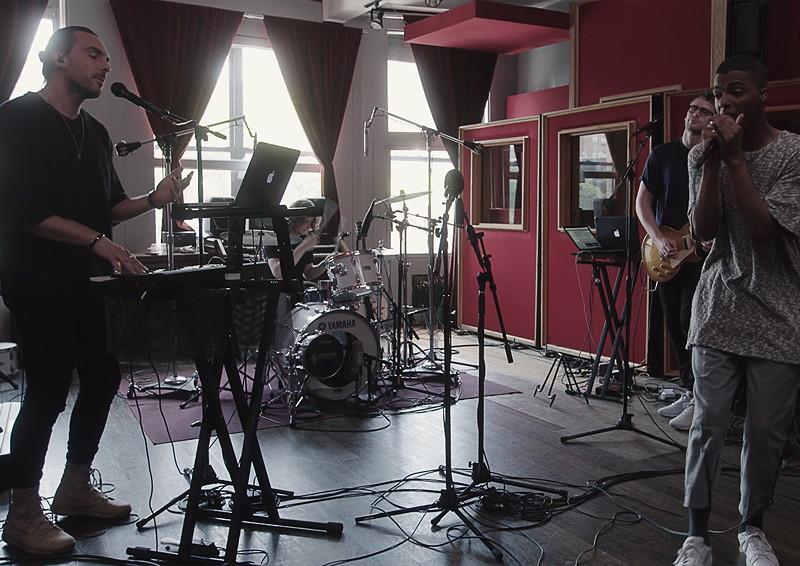  Kampagne f�r den neuen MINI Clubman. 'KOMBI. AUS N�TZLICH UND WILL ICH'.