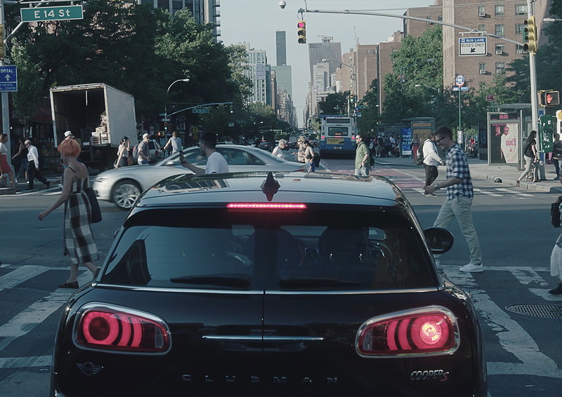 Kampagne f�r den neuen MINI Clubman. 'KOMBI. AUS N�TZLICH UND WILL ICH'.