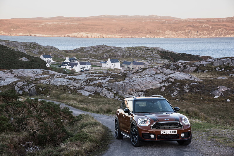 MINI Cooper S Countryman ALL4. Chestnut.