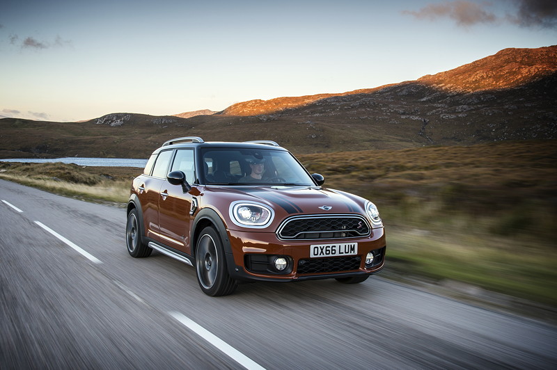 MINI Cooper S Countryman ALL4. Chestnut.