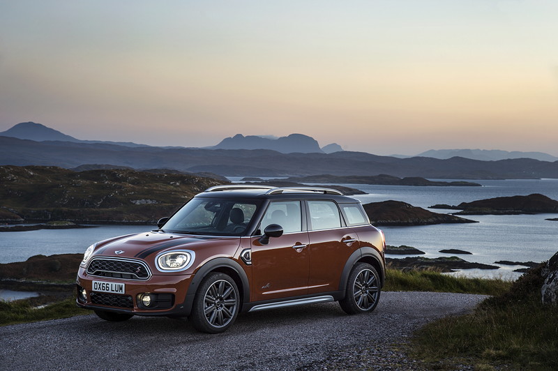 MINI Cooper S Countryman ALL4. Chestnut.