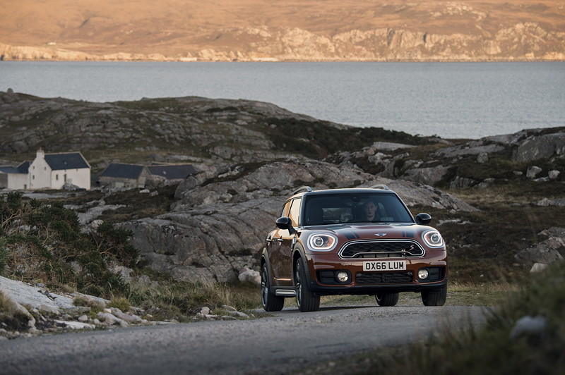 MINI Cooper S Countryman ALL4. Chestnut.