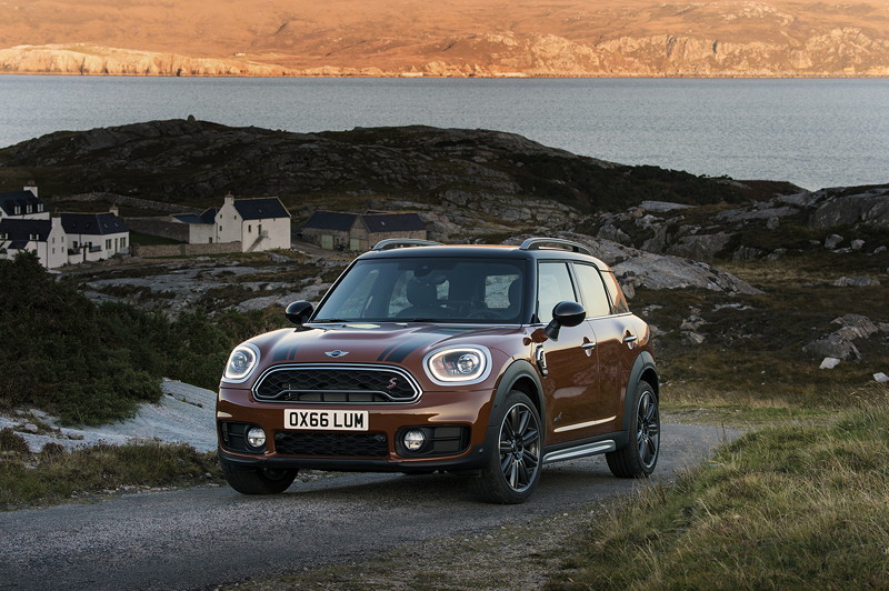 MINI Cooper S Countryman ALL4. Chestnut.