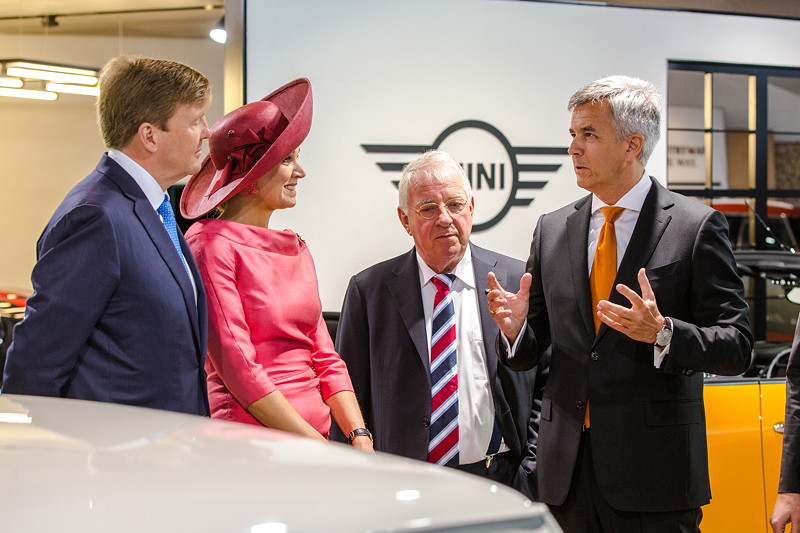 K�nig Willem-Alexander und K�nigin M�xima der Niederlande zu Besuch in der BMW Welt in M�nchen am 13. April 2016