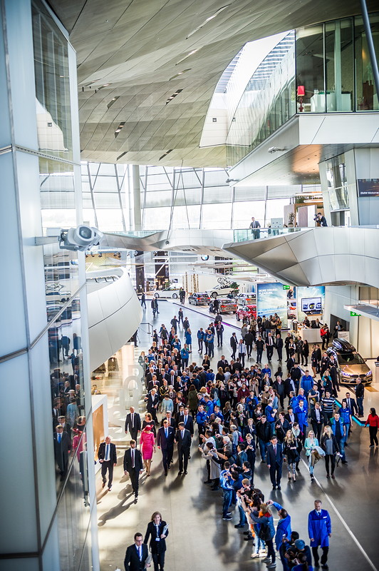 K�nig Willem-Alexander und K�nigin M�xima der Niederlande zu Besuch in der BMW Welt in M�nchen am 13. April 2016