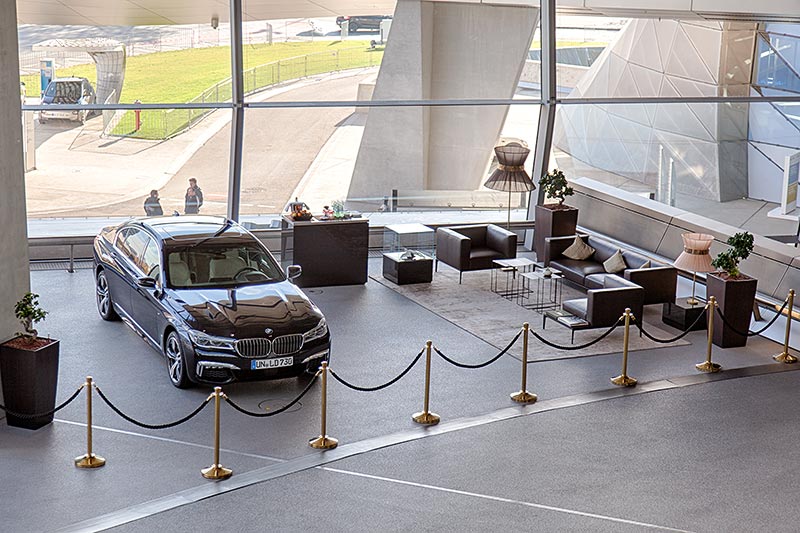 BMW Welt Abholung, separater Bereich auf der Premiere fr den Advanced Abholer.
