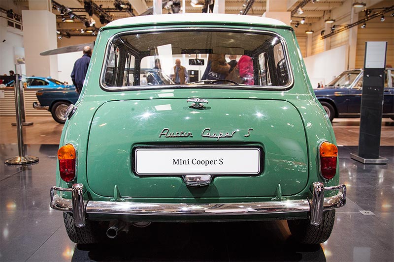 Austin Mini Cooper S, Leergewicht: 615 kg; vmax: 155 km/h