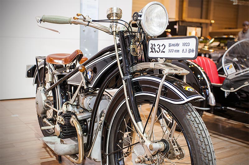 BMW R 32, Baujahr 1923, von Josef Knast, ausgestellt auf der Techno Classica 2016