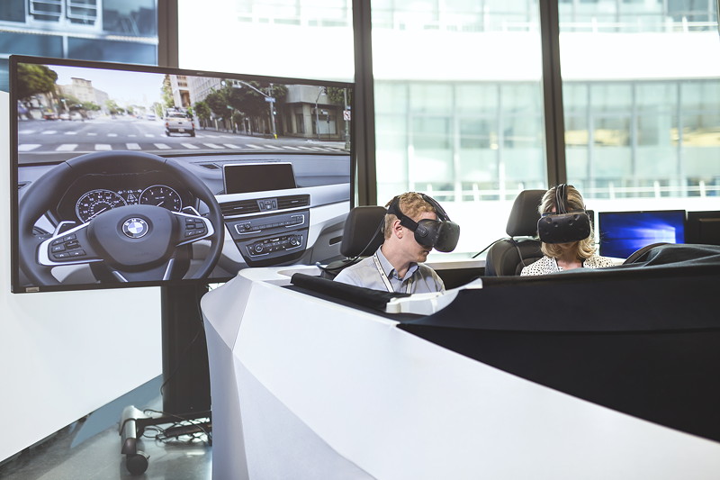 Die Virtual Reality Brille HTC-Vive als Teil des BMW Entwicklungsprozesses.