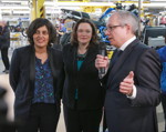 Bundesministerin Andrea Nahles besucht mit französischer Amtskollegin Myriam El Khomri das BMW Motorradwerk Berlin mit Fokus auf Industrie 4.0.