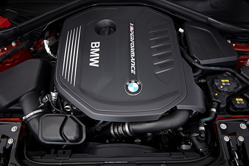 BMW M240i Coup, 6-Zylinder M Performance TwinPower Motor mit 340 PS