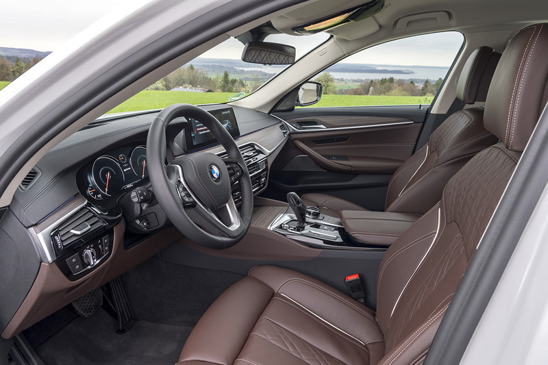 BMW 530e iPerformance, Interieur