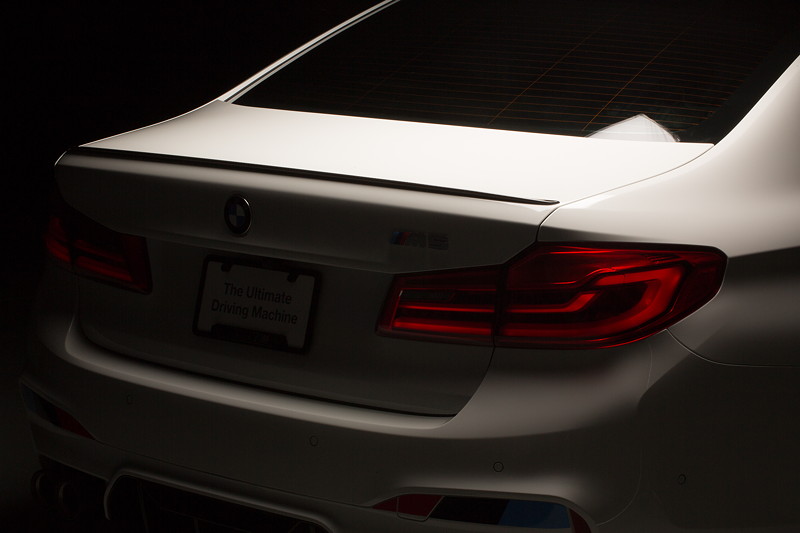 BMW M5 mit M Performance Parts, Heckspoiler