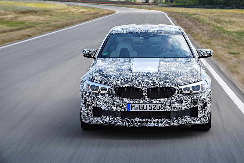 BMW M5 mit M xDrive