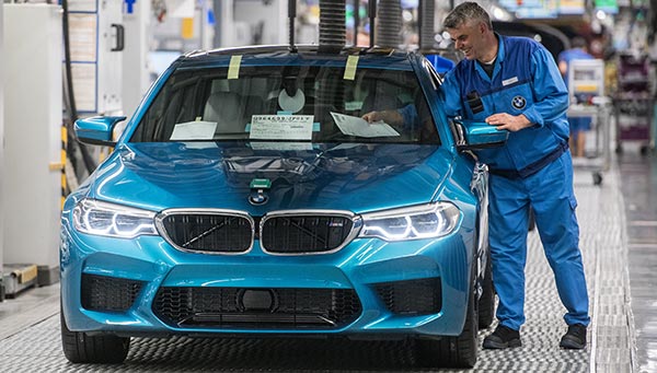 Der neue BMW M5 luft im BMW Group Werk Dingolfing vom Band.