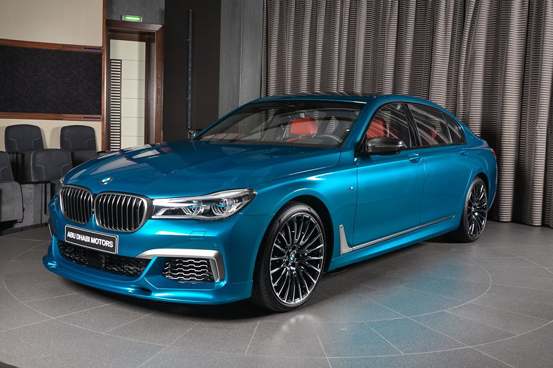 BMW M760Li Individual (G12) in 'Long Beach Blue' in Abu Dhabi.