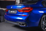 BMW M760Li xDrive M Performance in San Marino Blau, mit Alpina Heckspoiler.