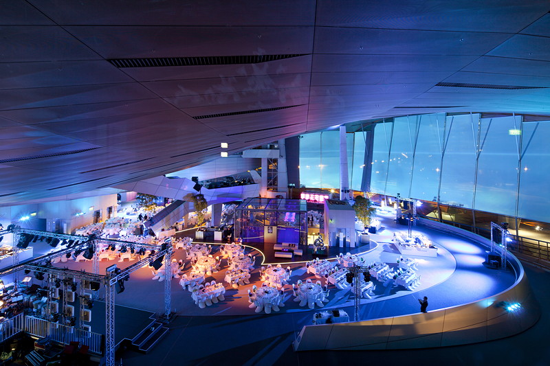 Silvestergala auf der Premiere der BMW Welt.