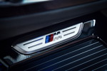 BMW X3 xDrive M40i, Leiste in dere Mittelkonsole mit M Logo