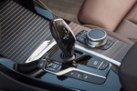 BMW X3 xDrive30d xLine, Automatik-Wählhebel und iDrive Controller
