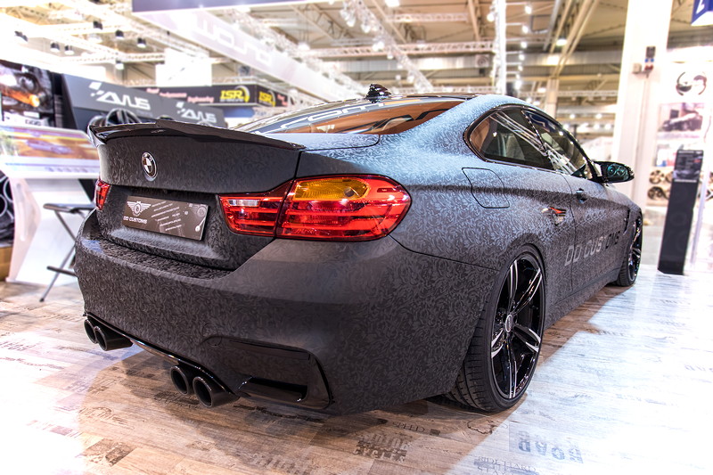 Essen Motor Show 2017: BMW M4 mit DDC Camouflage Folierung, KW Clubsport 3.
