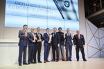 BMW zeichnete die 36 besten Händler weltweit mit dem Excellence in Sales Award bei einer feierlichen Verleihung in der BMW Group Classic in München aus. Die sechs Regionalsieger der Kategorie 'Manager of the Year'.