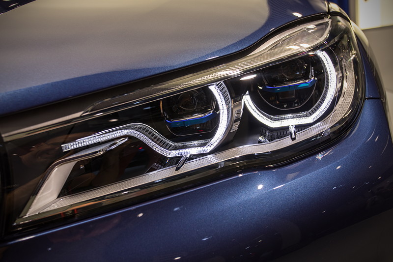 Alpina B7 Bi-Turbo Allrad (G12), Scheinwerfer