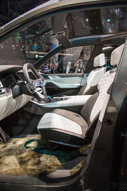 BMW Concept X7 iPerformance