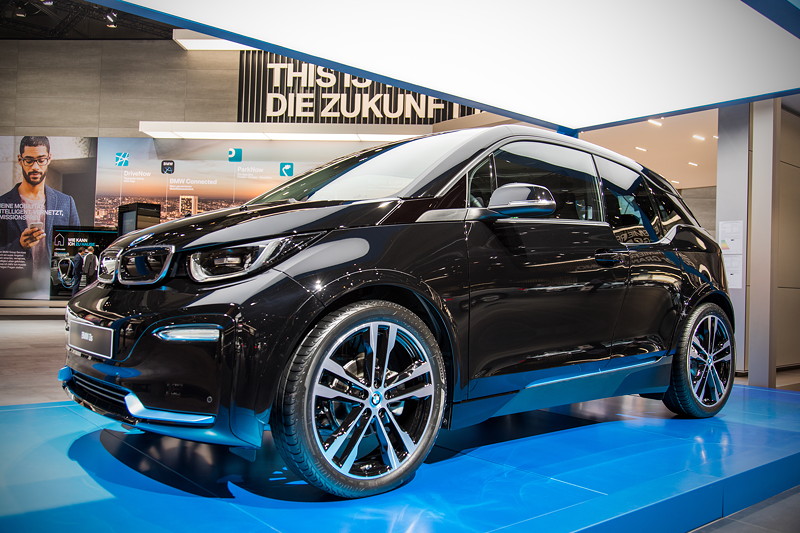 BMW i3s, der erste rein-elektrisch angetriebene Serien-BMW geht in seine zweite Dekade (Facelift)