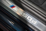 BMW M550d Touring, Einstiegsleiste mit M550d Schriftzug