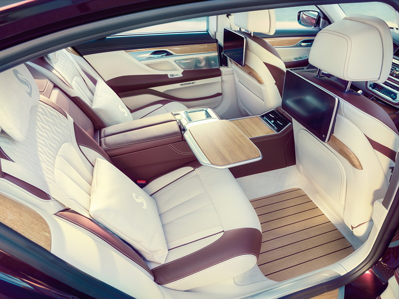 BMW Individual M760Li inspired by Nautors Swan