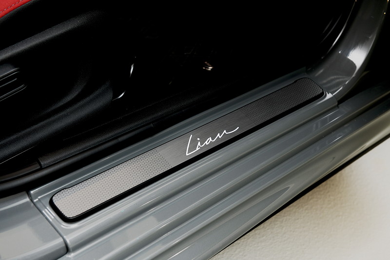 MINI Yours Customised - LED-Einstiegsleisten.