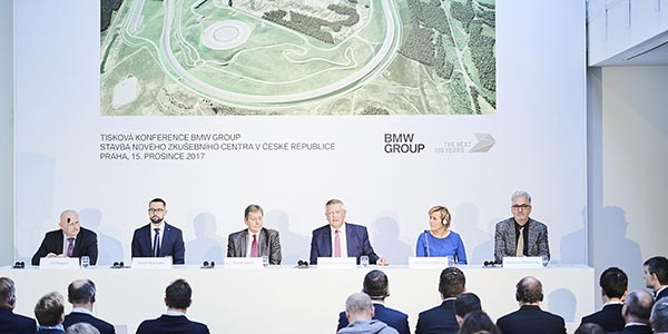 Pressekonferenz in Prag anlsslich der Bekanntgabe des Baus eines neuen BMW Group Erprobungsgelndes in Sokolov.
