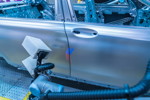 Automatisierte Spaltmessung per Leichtbauroboter, BMW Group Werk Dingolfing