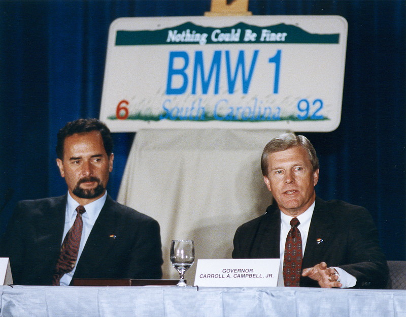 3. Juni 1992: Pressekonferenz mit Vorstandsmitglied Bernd Pischetsrieder und dem Governeur Carroll A. Campbell Jr. zur Ankndigung des Baus eines US-Werks in Spartanburg, South Carolina (historische Aufnahme)