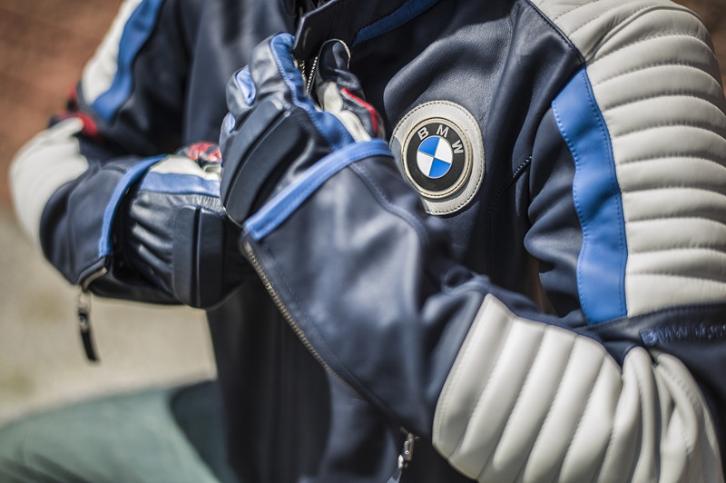 Die neue BMW Motorrad '40 Years Collection'. '40 Years' Motorradjacke.