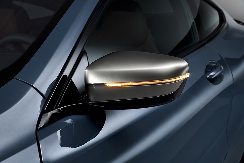 BMW 8er Coup�, M Performance Modell mit Exterieurelementen in Ceriumgrau, u. a. Aussenspiegel