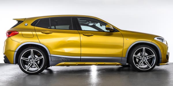 BMW X2 by AC Schnitzer mit Dachheckspoiler (M-Technik), Heckschürzenschutzfolie, Carbon 'Sports' Auspuffendblenden, AC1 Leichtmetallfelgen BiColor.