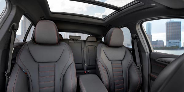 BMW X4, Interieur, Panorama Glas-Schiebedach