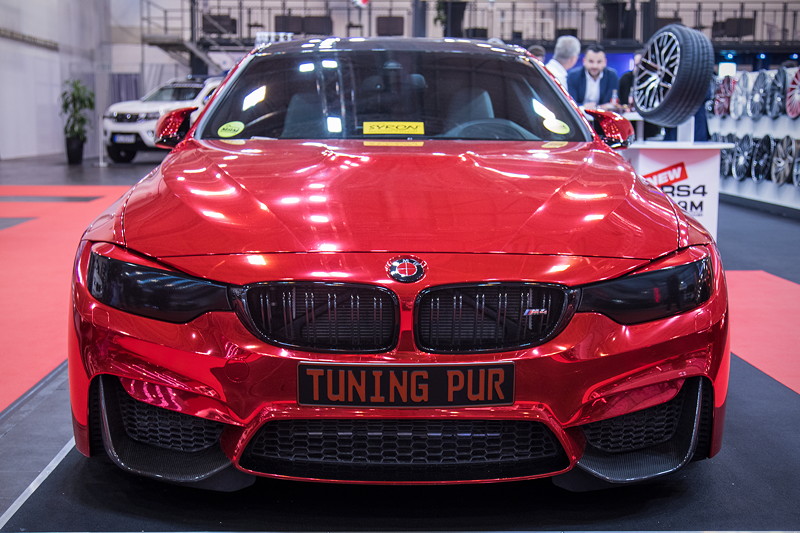 Essen Motor Show 2018: BMW M4 (F82) auf dem Stand von Syron Tires