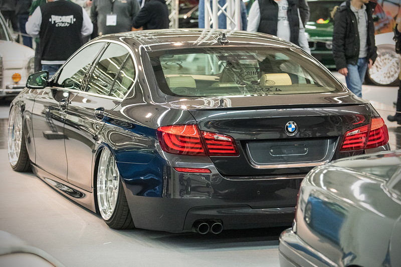 BMW 530d (Modell F10), smtliche Chromteile in 'schwarz-glanz' lackiert