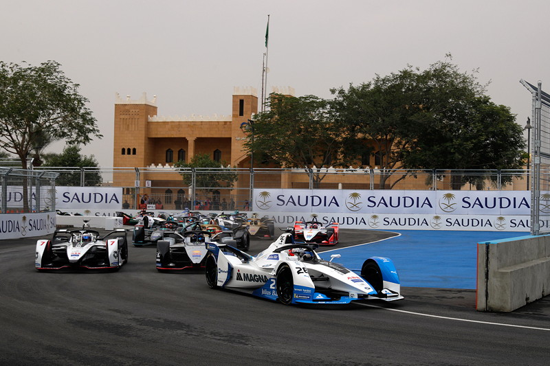 Ad Diriyah (KSA), 15. Dezember 2018. ABB FIA Formula E Championship. Ad Diriyah E-Prix. Antonio Felix da Costa (PRT) im BMW iFE.18.