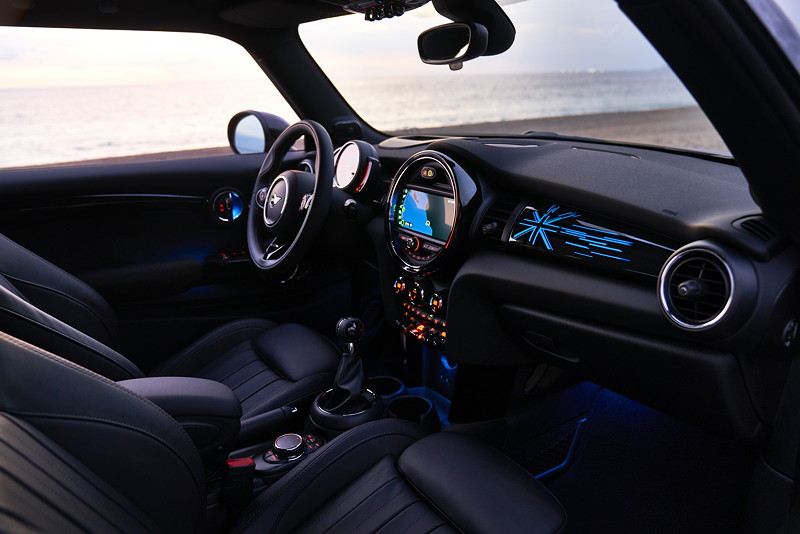 MINI Cooper S Hatch (Facelift 2018), Innenraum vorne.