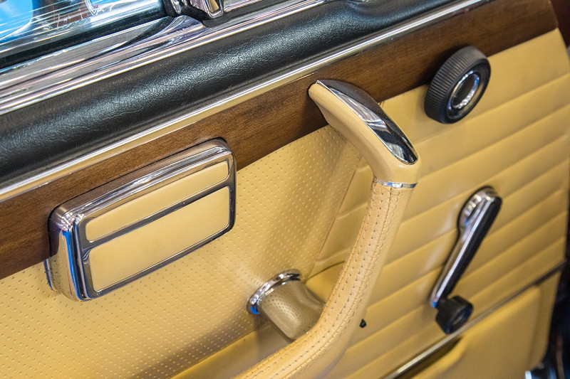 Retro Classics Cologne 2018, BMW Coup� Club: BMW 3,0 CS, Fahrert�r